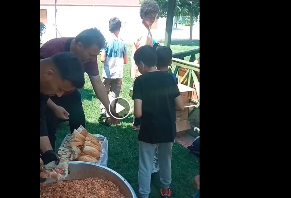 Karatay Müftülüğü Beytü'l-Hikmet Uluslararası Hâfızlık Kur'ân Kursumuzda yaz döneminde Kur'ân öğrenmek için gelen ve hâfızlık yapmakta olan öğrencilerimizi Olimpiyat Parkına pikniğe getirdik. Pikniğimizden kareler...